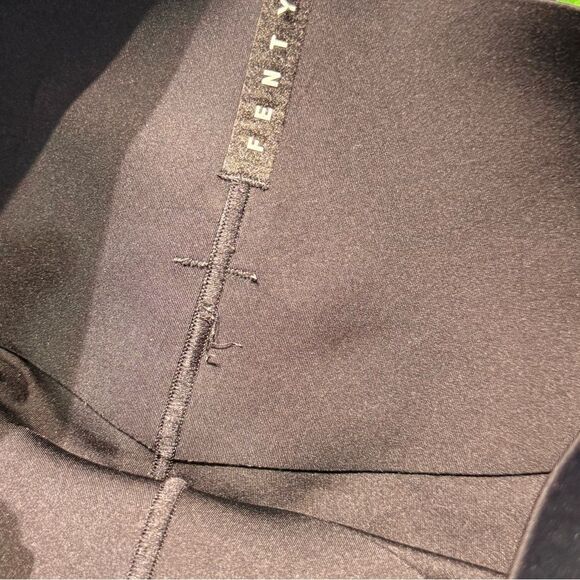 Savage x Fenty Leggings High waist black Stretch Pink Stripe Sz S - Picture 7 of 7